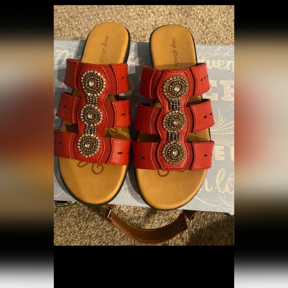 Red sandals - Picture 2 of 2